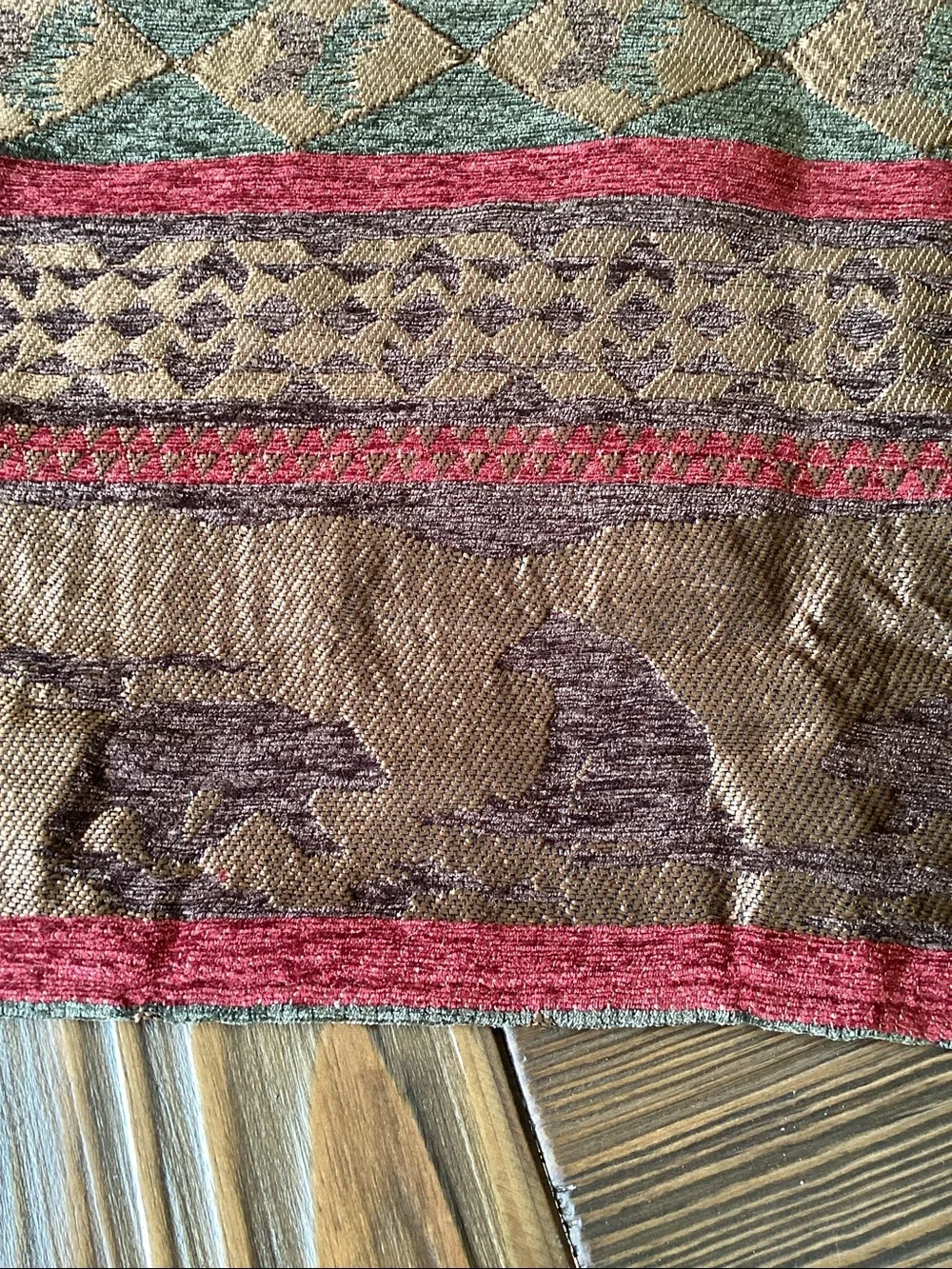 BNWT Cascade Lodge Valance 84” x 18”